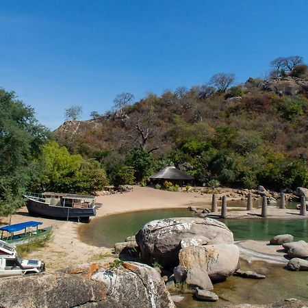 Mufasa Eco Lodge Monkey Bay Exterior photo