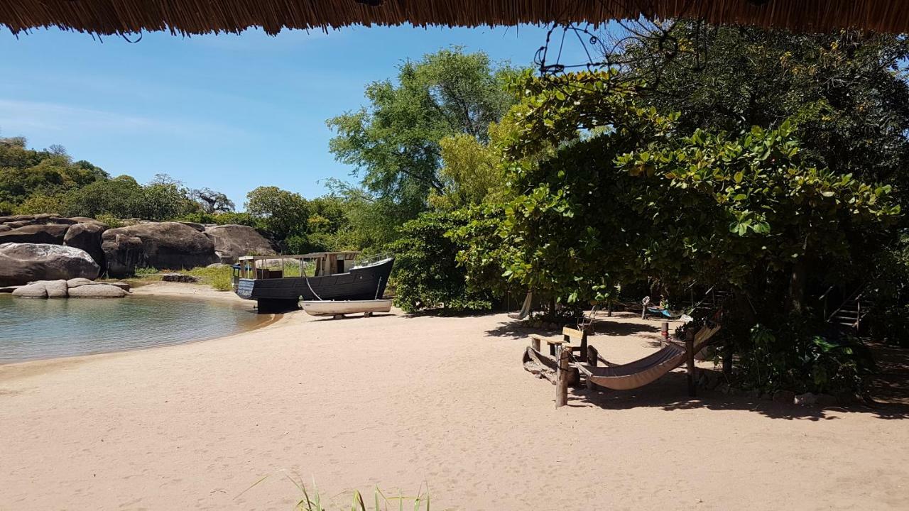 Mufasa Eco Lodge Monkey Bay Exterior photo