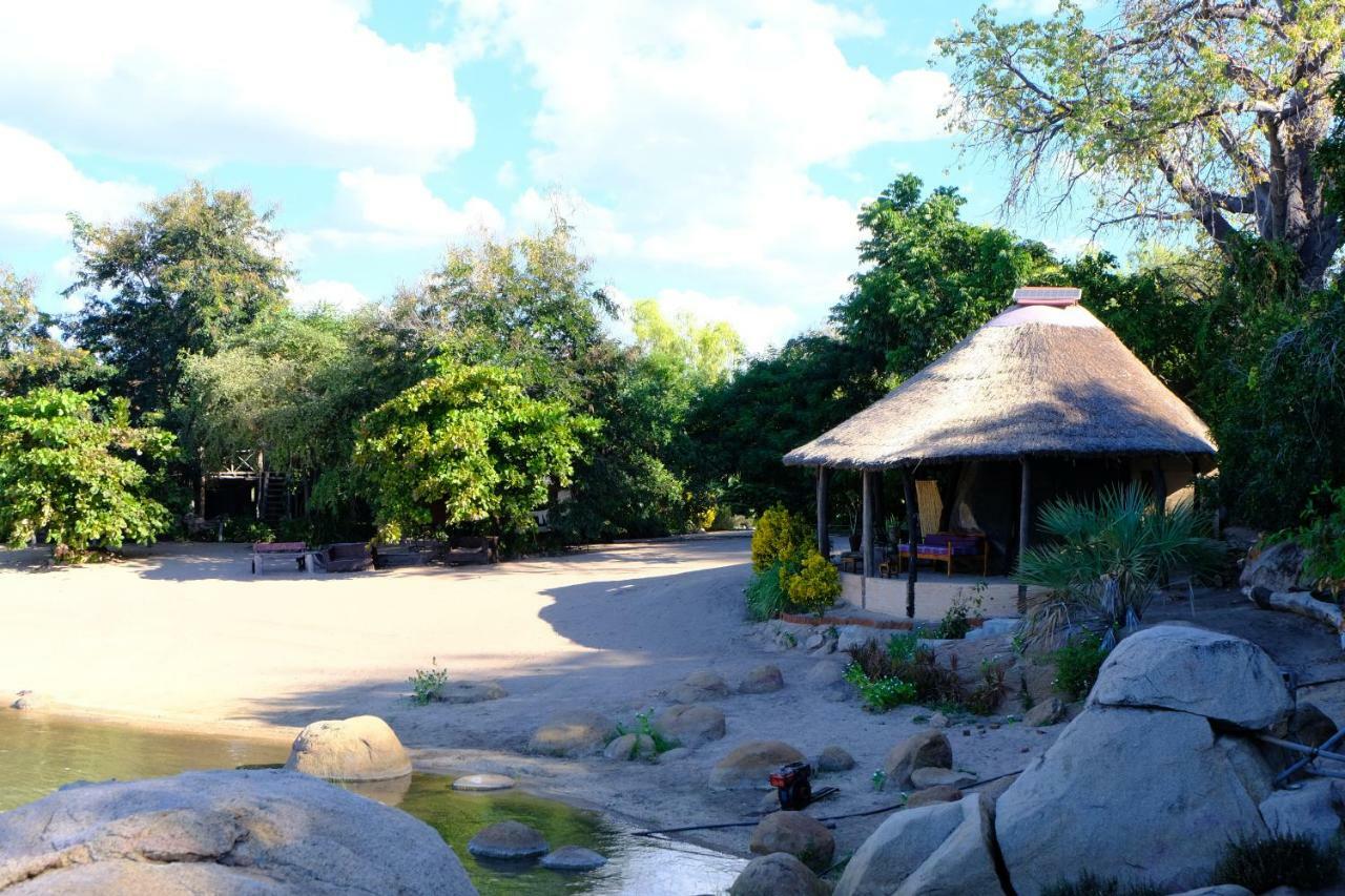 Mufasa Eco Lodge Monkey Bay Exterior photo