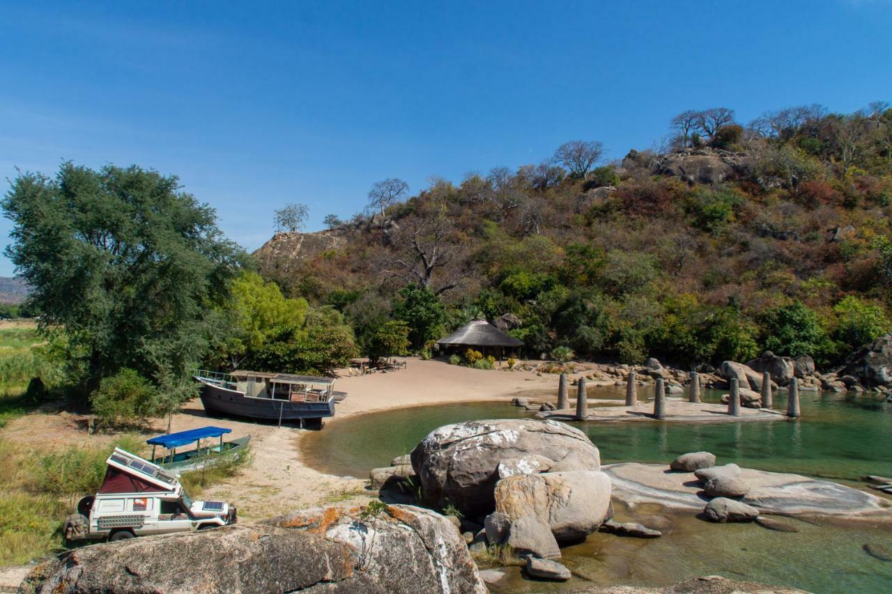 Mufasa Eco Lodge Monkey Bay Exterior photo